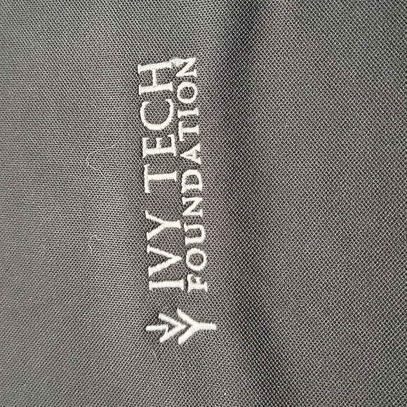 Nike Dri Fit Golf Shirt Size XL - Picture 3 of 4